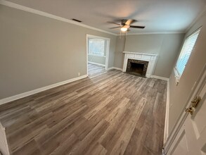 2727 Pelzer Ave in Montgomery, AL - Foto de edificio - Building Photo