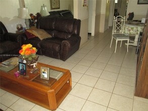15 NW 204th St in Miami, FL - Building Photo - Building Photo
