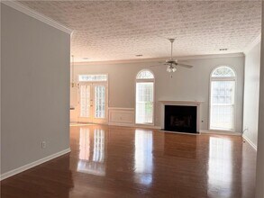 2830 White Blossom Ln in Suwanee, GA - Building Photo - Building Photo