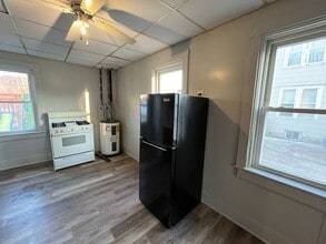 915 S 4th Ave-Unit -#B in Wausau, WI - Building Photo - Building Photo
