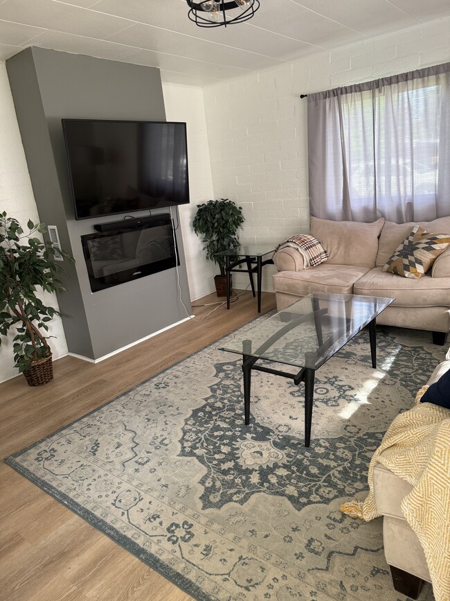 property at 822 Avenue C