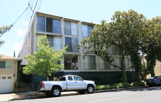 Century Plaza Apartamentos