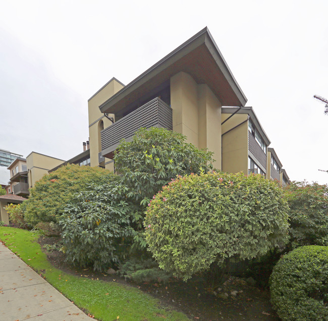 Tramore House in North Vancouver, BC - Building Photo - Primary Photo