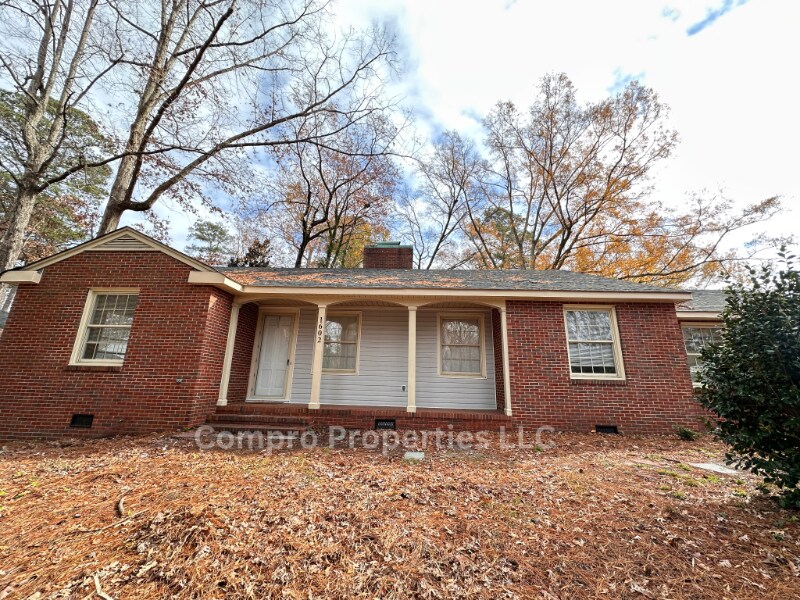 1602 Beaumont Dr in Greenville, NC - Building Photo