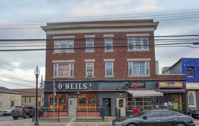 2718 Fairfield Ave in Bridgeport, CT - Building Photo - Building Photo