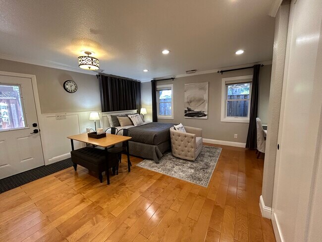 161 Grant St, Unit ADU in Campbell, CA - Foto de edificio - Building Photo