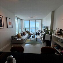 480 NE 30th St in Miami, FL - Building Photo - Building Photo