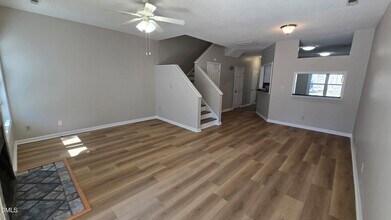 6011 Winterpointe Ln in Raleigh, NC - Building Photo - Building Photo