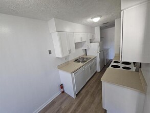 2796 Curry Ford Rd in Orlando, FL - Building Photo - Building Photo