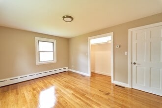 1305 Salem St in Malden, MA - Building Photo - Building Photo
