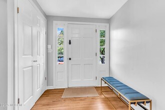 11 Pinewood Ave in West Long Branch, NJ - Building Photo - Building Photo