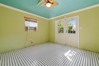 609 NE 9th Ave in Fort Lauderdale, FL - Foto de edificio - Building Photo