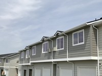 Pioneer Meadows in Moses Lake, WA - Building Photo - Building Photo