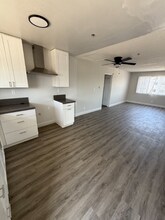 8307 S Figueroa St in Los Angeles, CA - Building Photo - Building Photo