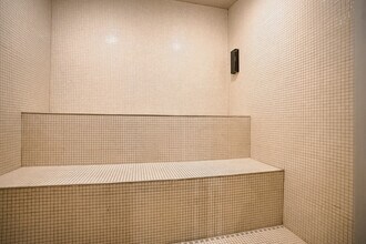 3536 De La Côte-Des-Neiges Ch in Montréal, QC - Building Photo - Building Photo