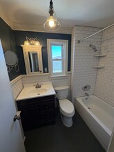 12 Wedgewood Dr, Unit 16 in Verona, NJ - Building Photo - Building Photo