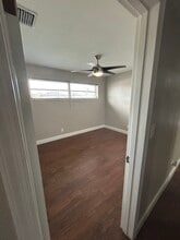 11001 SW 180th St in Miami, FL - Foto de edificio - Building Photo