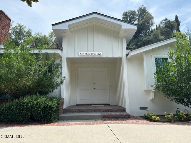 property at 4656 Vanalden Ave