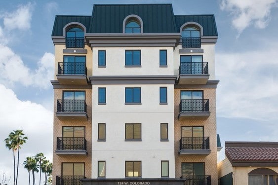 Verdara Glendale in Glendale, CA - Building Photo