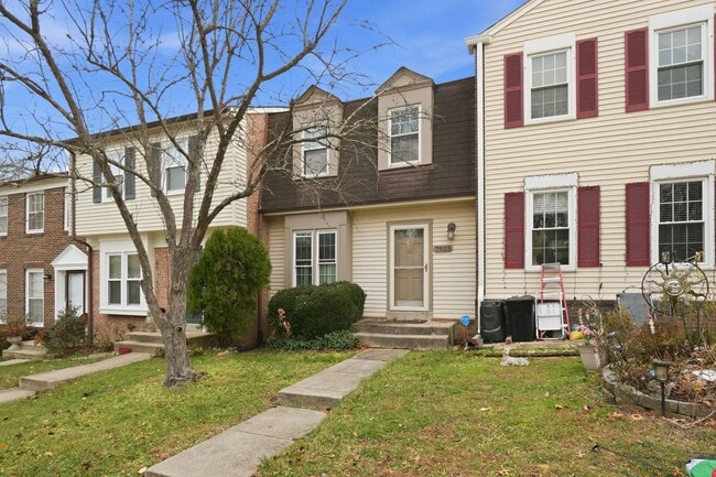 7923 Pebble Brook Ct in Springfield, VA - Building Photo - Building Photo