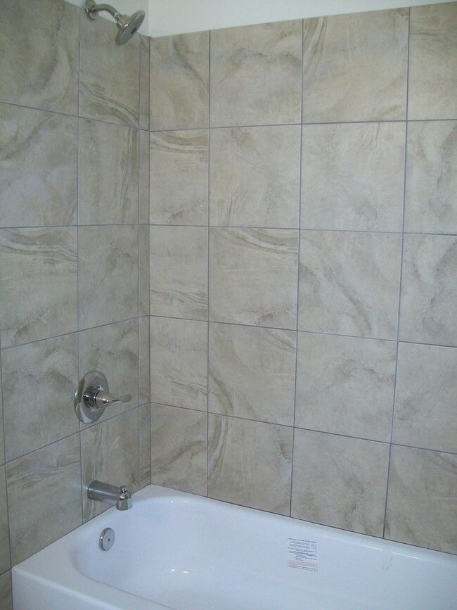 property at 2807 Edgewood Ave