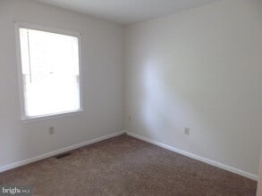 211 Green Valley Way in Chalfont, PA - Building Photo - Building Photo