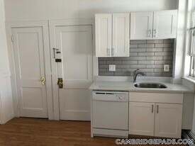 56 Portsmouth St, Unit 3 in Cambridge, MA - Building Photo