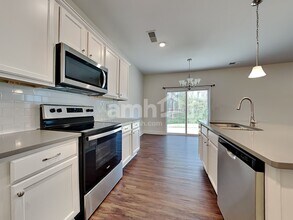 7112 Garrett Ct in Charlotte, NC - Building Photo - Building Photo