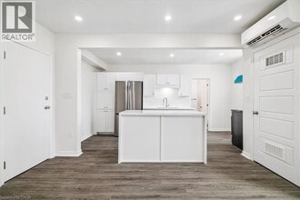 68 Peel St in Simcoe, ON - Building Photo - Building Photo