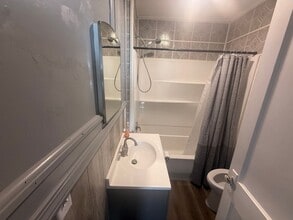 307 S Locust St in Eldon, MO - Building Photo - Building Photo