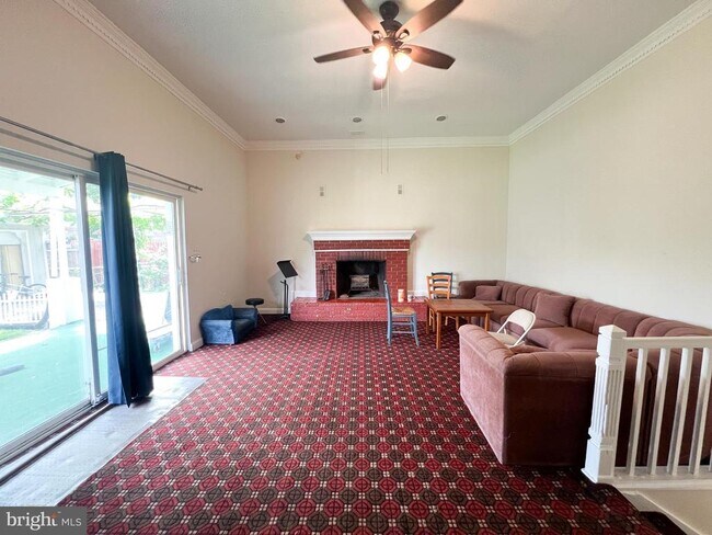 10209 Douglas Ave in Silver Spring, MD - Building Photo - Building Photo