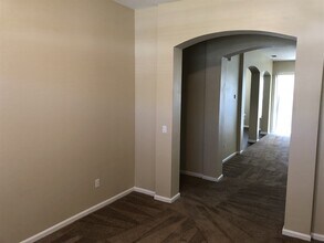 7117 Rapid River Dr W in Jacksonville, FL - Building Photo - Building Photo