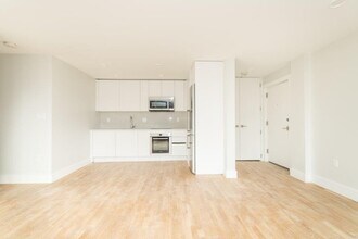 336 Harvard St, Unit 4 in Cambridge, MA - Foto de edificio - Building Photo