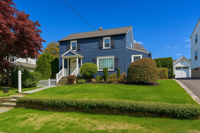 467 Wilson St in Fairfield, CT - Building Photo - Building Photo