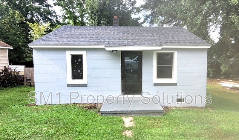 1420 Furlough Ave in High Point, NC - Building Photo