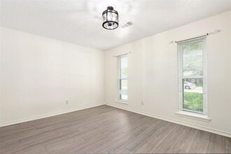 11218 Sageview Dr in Houston, TX - Foto de edificio - Building Photo