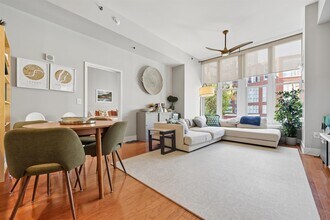 1125 Maxwell Ln in Hoboken, NJ - Building Photo - Building Photo