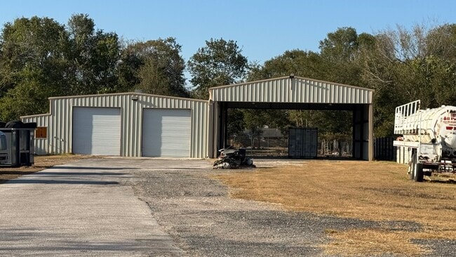 16811 Avenue A in Channelview, TX - Building Photo - Building Photo