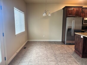 1169 S 225 E in Orem, UT - Foto de edificio - Building Photo