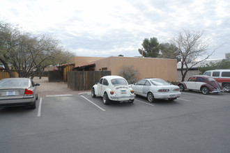 3052-3078 N Palo Verde Ave in Tucson, AZ - Building Photo - Building Photo