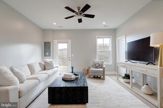 105 Checkerspot Wy in Front Royal, VA - Building Photo - Building Photo