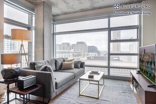 1285 Sutter St in San Francisco, CA - Building Photo