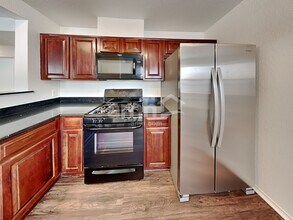 9510 Narnia Springs Ct in Houston, TX - Building Photo - Building Photo