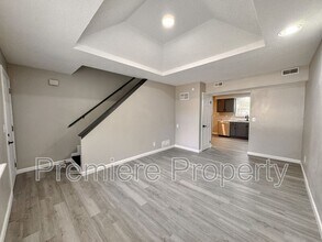 708 N Pine St in Olathe, KS - Building Photo - Building Photo