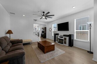 1127 Aronia Ln in Georgetown, TX - Building Photo - Building Photo