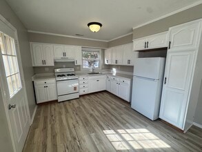 2215 Saratoga Ave in Kokomo, IN - Building Photo - Building Photo