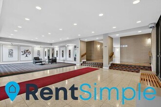 6001 Arlington Blvd in Falls Church, VA - Foto de edificio - Building Photo