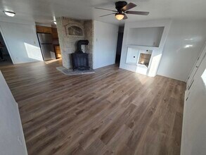 258 Knolls Vista Dr in Moses Lake, WA - Foto de edificio - Building Photo