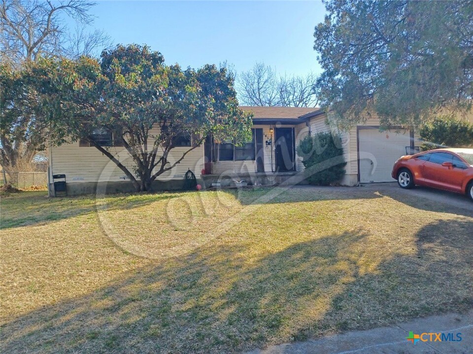 1410 Zephyr Rd in Killeen, TX - Building Photo