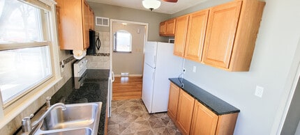 1822 Gebhart St in Salina, KS - Building Photo - Building Photo